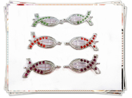 多色刷りの水晶魚の魅力の吊り下げ式のハンドメイドのネックレスの宝石類の作成