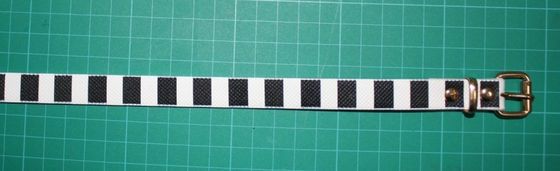 女性のための多彩な印刷 PU の布の縞ベルト方法ズボンのための 1.6 cm の幅