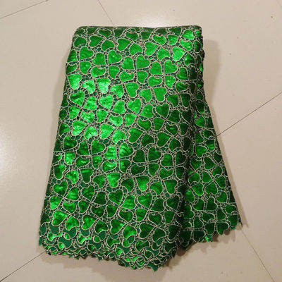 緑ウェディング ドレスのための刺繍されたレースの生地