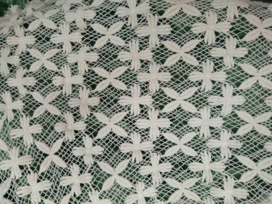 衣服のための 1.3m の幅の性質の綿のレースの生地は SGS を作ります