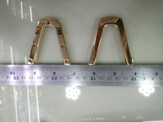 多様な v の金属の下見張りのトリムは衣服特に 4.5"を幅の国民飾りました